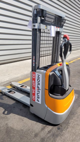 Apilador eléctrico REF.3103