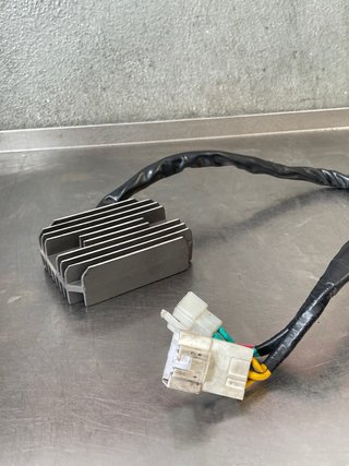 Regulador Voltaje Honda CBR600F 2007