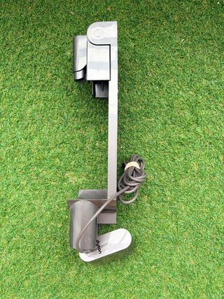 Dyson V8 con accesorios