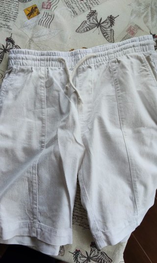 Pantalón corto Bershka blanco