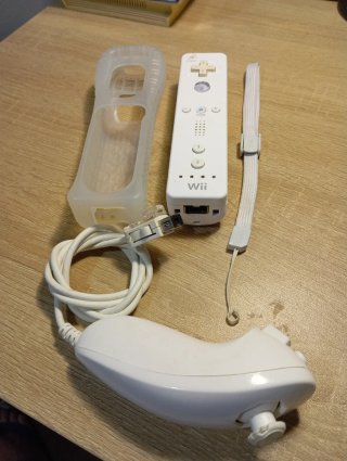 Mando Wii + Nunchuk + Funda
