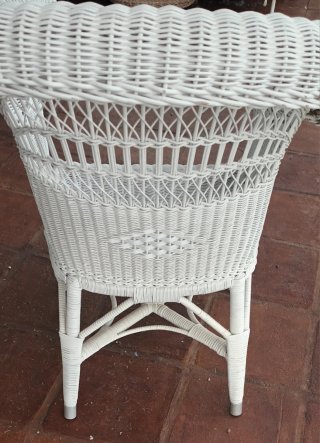 Preciosos sillones de mimbre blancos