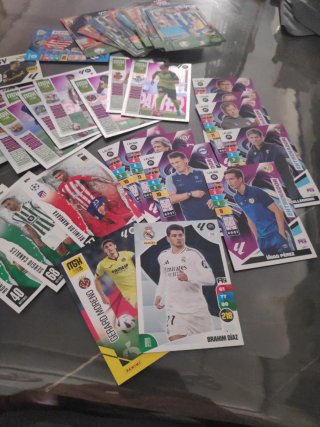 65 Cromos Panini y Topps Variados