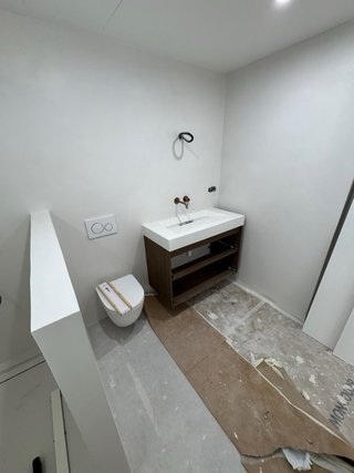 Baño 100% impermeable de microcemento