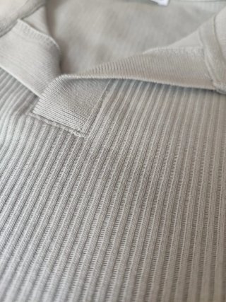 Polo Zara gris de canalé