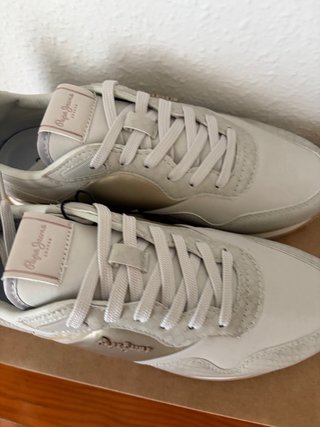 Pepe Jeans T39 beige/gris nuevas