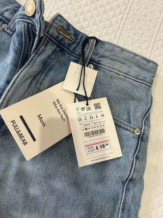 Pantalón corto vaquero Mom Pull&Bear T34