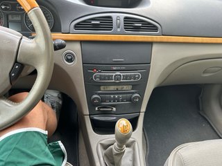 Renault Laguna 1.9 dCi 120 Luxe Privilege 5p