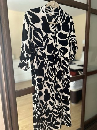 Caftán estampado blanco y negro talla única