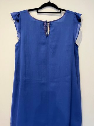 Vestido azul con flores bordadas talla 42