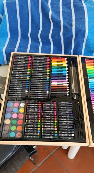 Maletín de pinturas 220 piezas