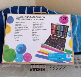 Maletín de pinturas 220 piezas