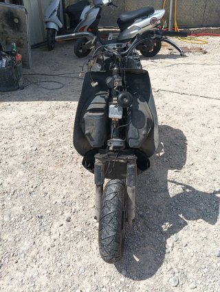 Piaggio Zip 4T Scooter Negro