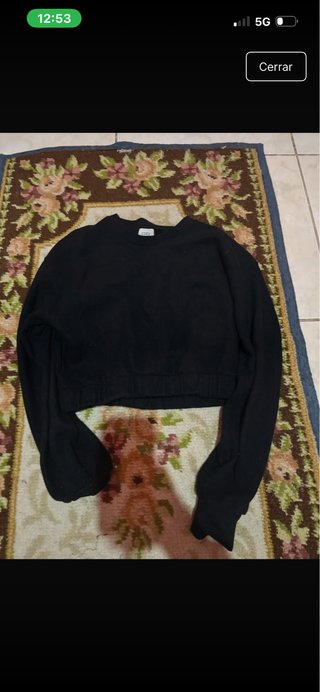 Jersey negro crop top