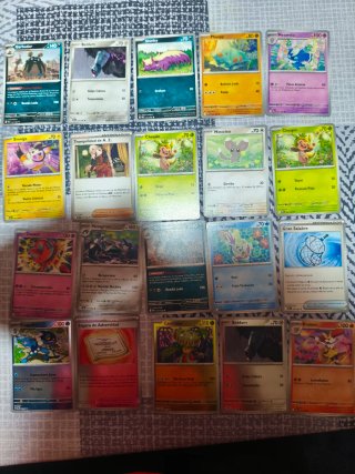 Lote 20 Cartas Pokémon de caos creciente CRI. N1
