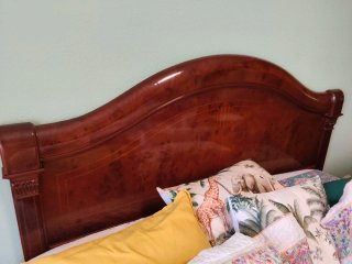 Cómoda vintage de madera de caoba