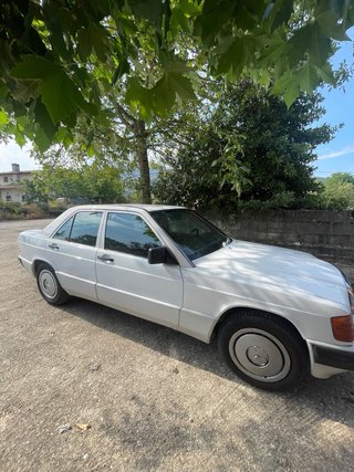 Mercedes-Benz 190 1990