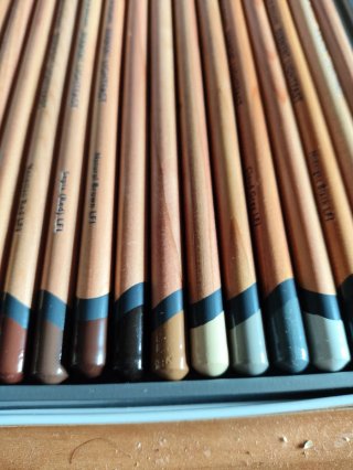 Lápices de colores Derwent Lightfast 36