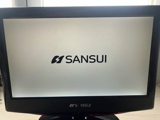 Televisor Sansui LCD HD Negro pequeño