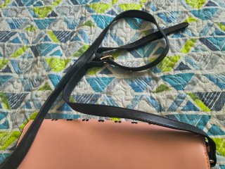 Bolso Bershka rosa corazones