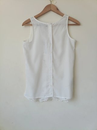 Blusa blanca PORTSAID con encaje
