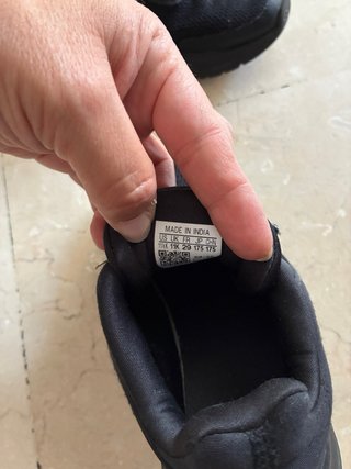 Zapatillas Adidas niño negras velcro talla 29