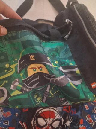 Regalo  2 Mochilas Escolares Spiderman y Ninjago