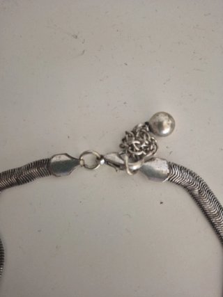 Collar bisutería plateado