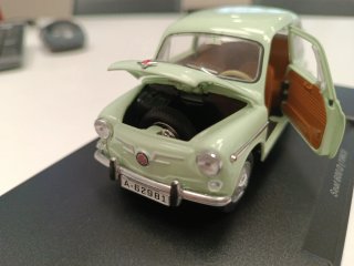 Seat 600 D escala 1:24