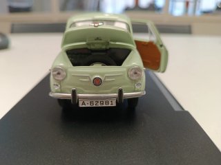 Seat 600 D escala 1:24