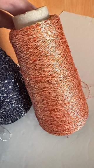 3 Ovillos de lana con lentejuelas