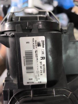 Faro Seat León 5F