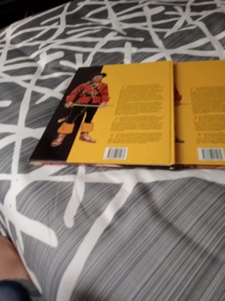 Dos cómic de piratas.