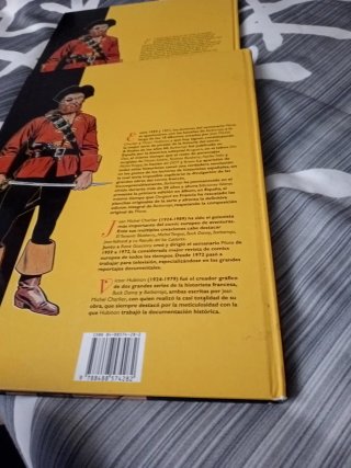 Dos cómic de piratas.