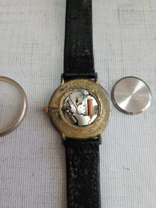 Reloj Longines Clásico Negro y Dorado