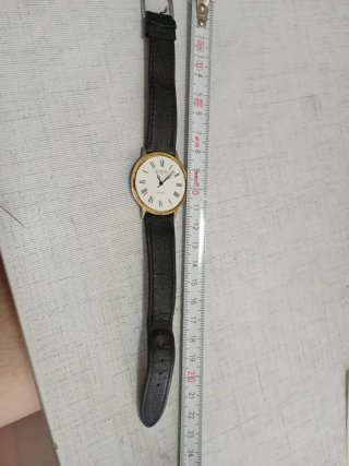 Reloj Longines Clásico Negro y Dorado
