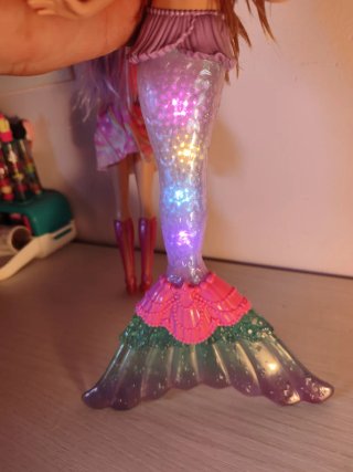 Lote 2 muñecas Barbie Dreamtopia (Sirena con luces