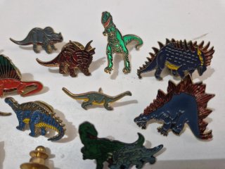 lote 15 pin figura dinosaurio esmaltado regalo pre