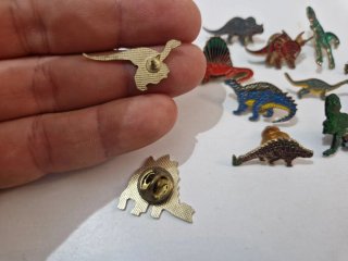 lote 15 pin figura dinosaurio esmaltado regalo pre