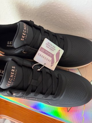 Skechers plataforma negras y doradas T38,5