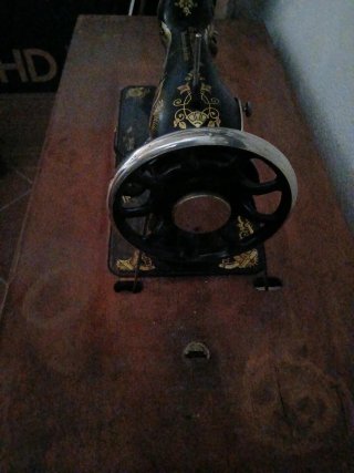 Máquina de coser Singer antigua