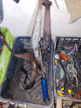 Lote repuestos moto asiento tapadera depósito