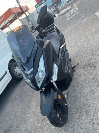 Moto Eléctrica Invicta Scooter Negra Alex storm