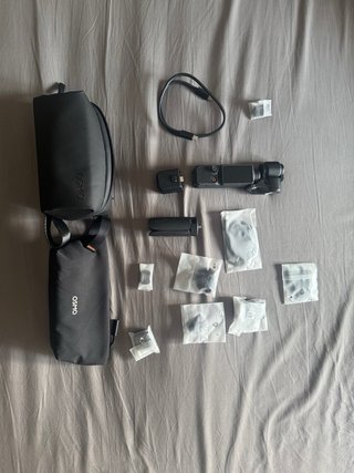 DJI Osmo Pocket 4 Creator Combo