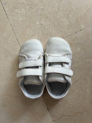 Zapatos Bebear niño blancos velcro talla 29