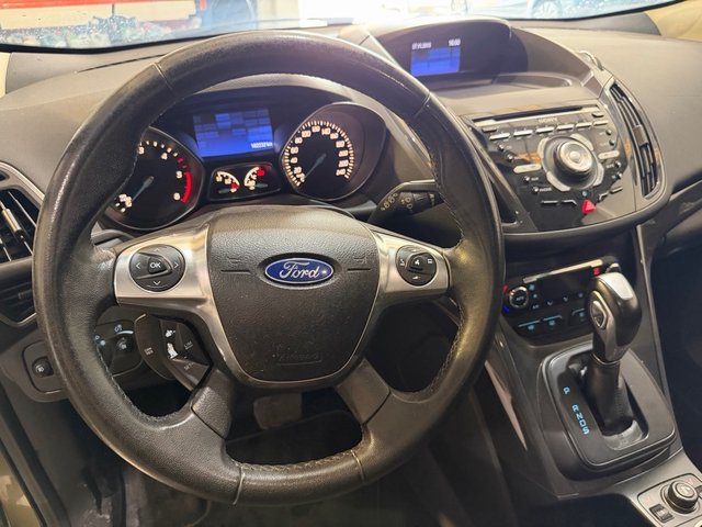 Ford Kuga 2.0 tdci 140cv AUTOMÁTICO TITANIUM