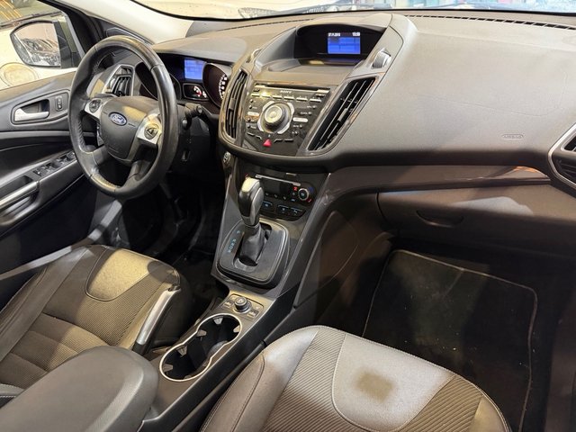 Ford Kuga 2.0 tdci 140cv AUTOMÁTICO TITANIUM