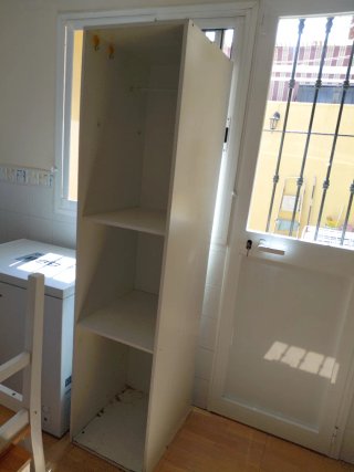 Armario blanco Ikea cocina/lavadero con baldas