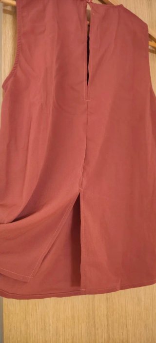 Blusa sin estrenar color teja Talla 36