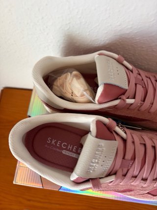 Skechers Rosa T39